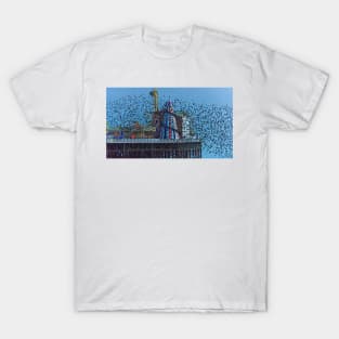 Starling murmuration, Helter Skelter, Brighton, England T-Shirt